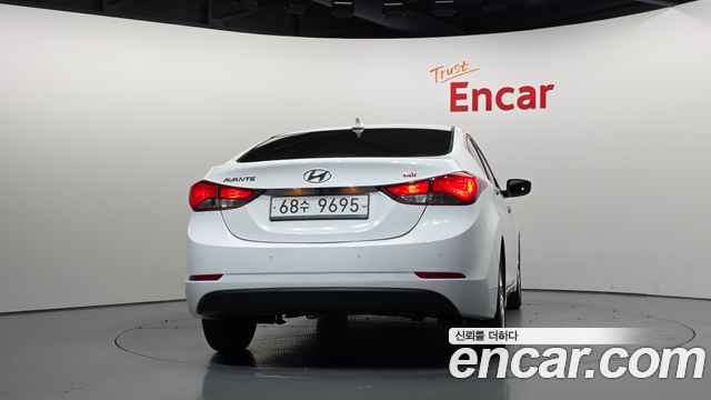 Hyundai AVANTE 2014 — photo 4