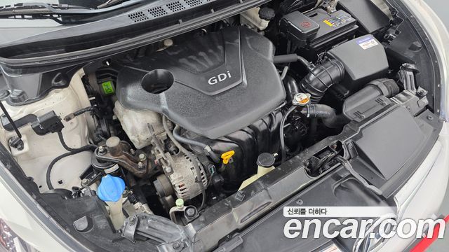 Hyundai AVANTE 2014 — photo 6