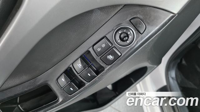 Hyundai AVANTE 2014 — photo 11