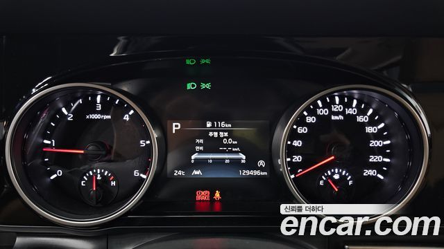 Kia Canival 2022 — photo 11