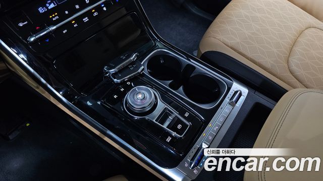 Kia Canival 2022 — photo 12