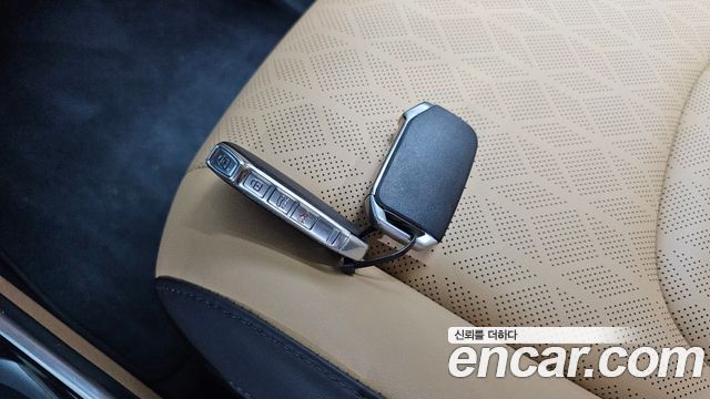 Kia Canival 2022 — photo 25