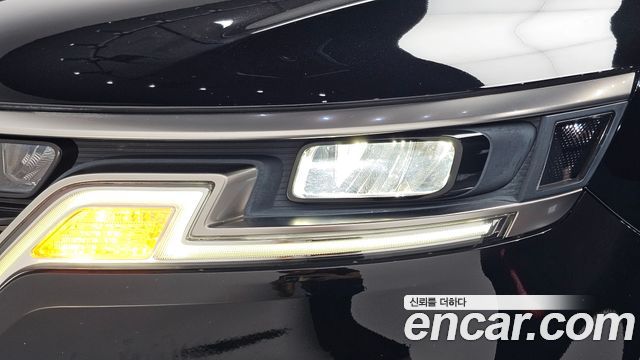 Kia Canival 2022 — photo 8