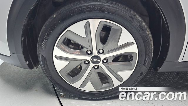 Kia Niro 2023 — photo 5