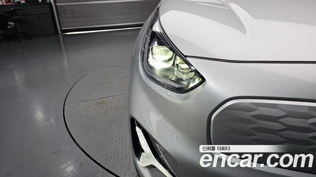 Kia Niro 2023 — photo 8
