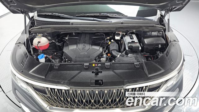 Kia Canival 2022 — photo 6