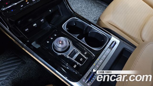 Kia Canival 2022 — photo 12