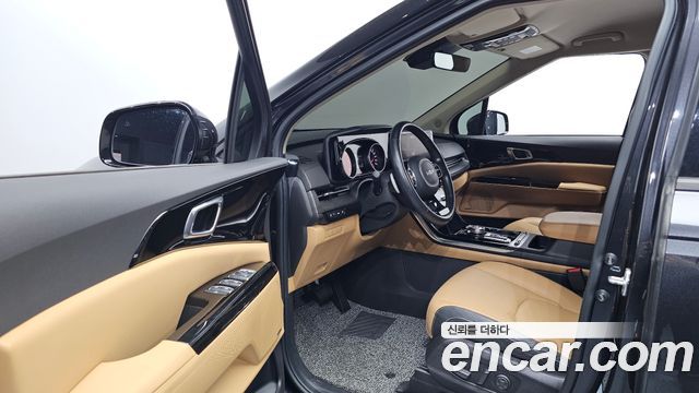 Kia Canival 2022 — photo 13