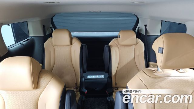 Kia Canival 2022 — photo 24