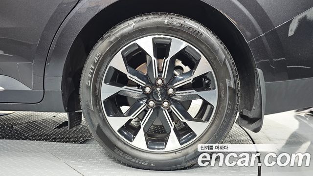 Kia Canival 2022 — photo 7
