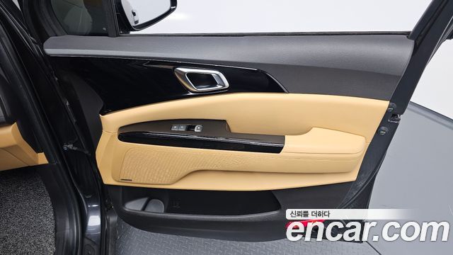 Kia Canival 2022 — photo 14