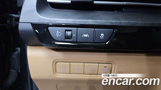 Kia Canival 2022 — photo 30