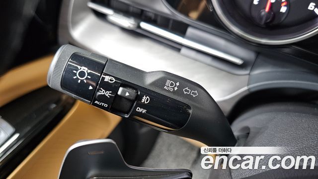 Kia Canival 2022 — photo 34