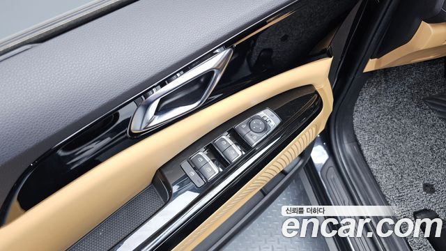 Kia Canival 2022 — photo 36