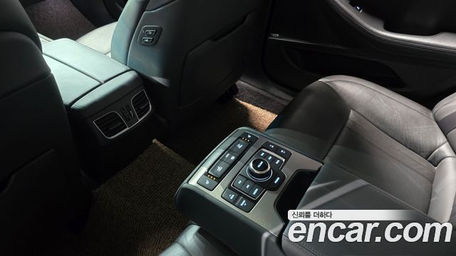 Hyundai Genesis 2015 — photo 22