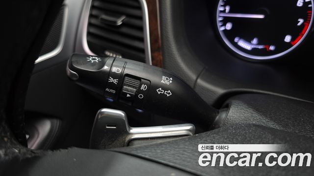 Hyundai Genesis 2015 — photo 28
