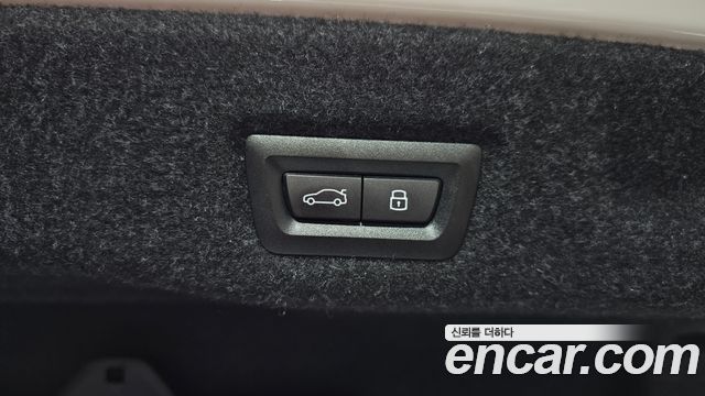BMW 5-Series 2024 — photo 20
