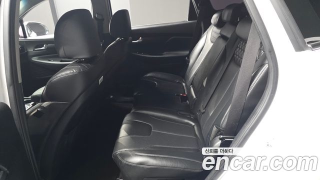 Hyundai Santafe 2019 — photo 11