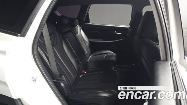 Hyundai Santafe 2019 — photo 12