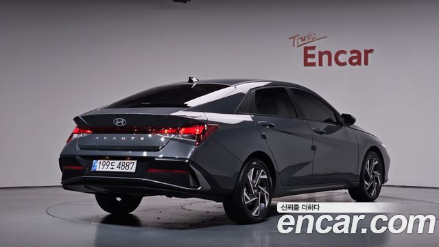 Hyundai AVANTE 2025 — photo 2