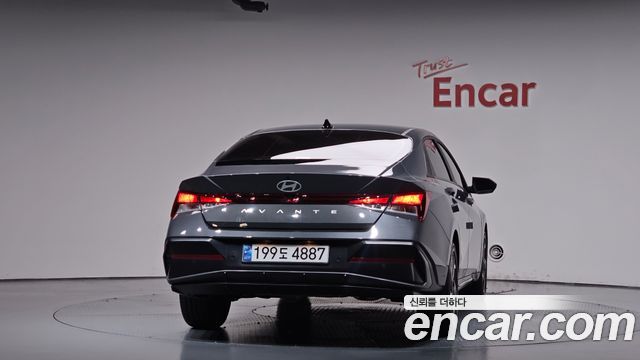 Hyundai AVANTE 2025 — photo 4