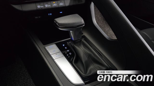 Hyundai AVANTE 2025 — photo 12