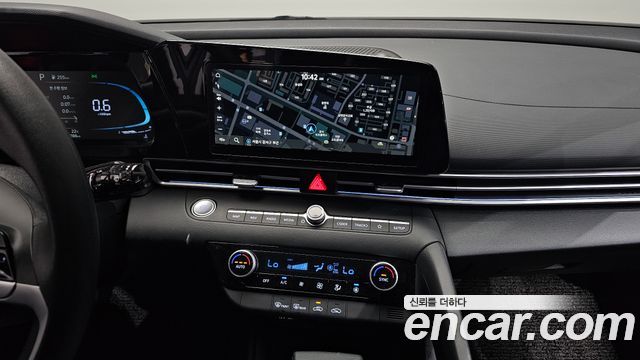Hyundai AVANTE 2025 — photo 20