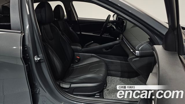 Hyundai AVANTE 2025 — photo 16