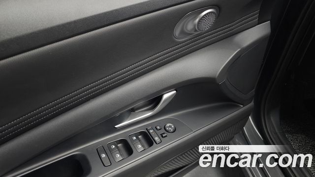 Hyundai AVANTE 2025 — photo 27