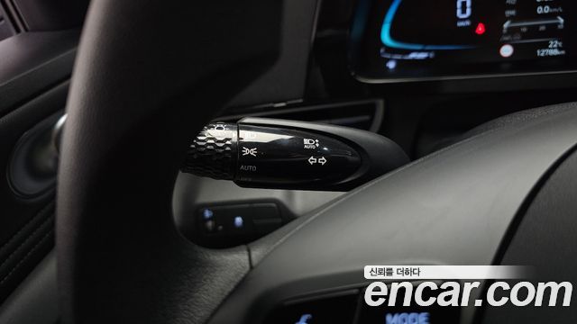 Hyundai AVANTE 2025 — photo 28