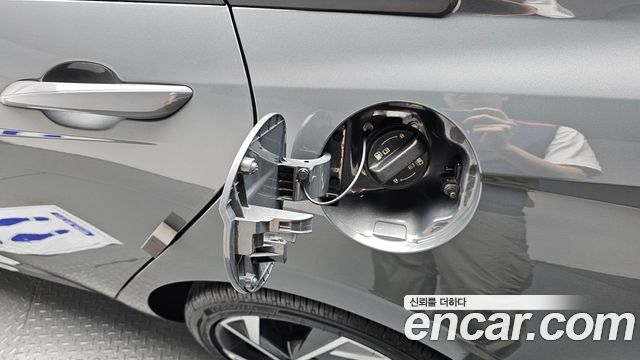 Hyundai AVANTE 2025 — photo 31