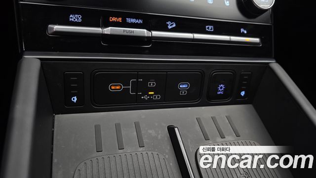 Hyundai Santafe 2025 — photo 19