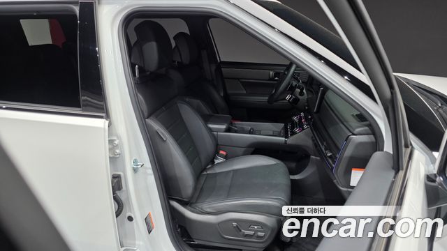 Hyundai Santafe 2025 — photo 16