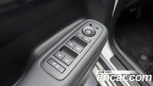 Hyundai Santafe 2025 — photo 27