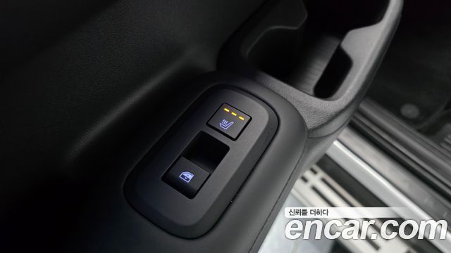 Hyundai Santafe 2025 — photo 30