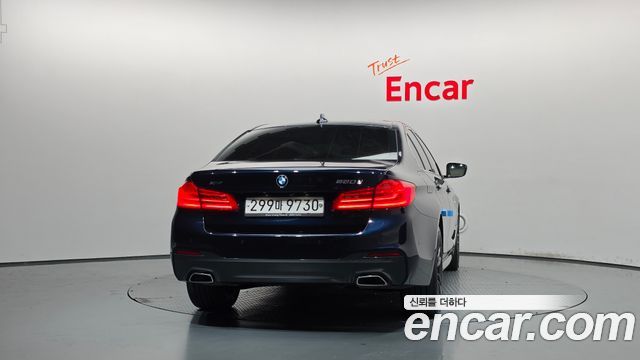 BMW 5-Series 2018 — photo 4