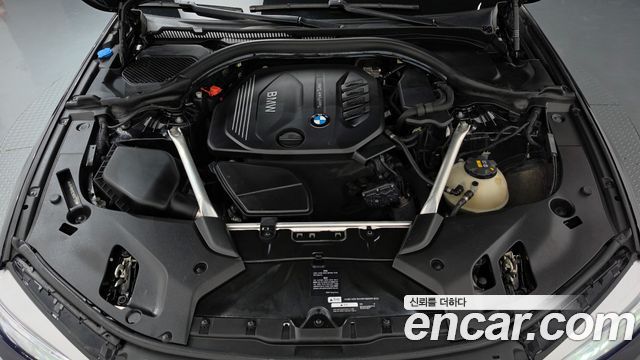 BMW 5-Series 2018 — photo 6