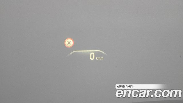 BMW 5-Series 2018 — photo 32