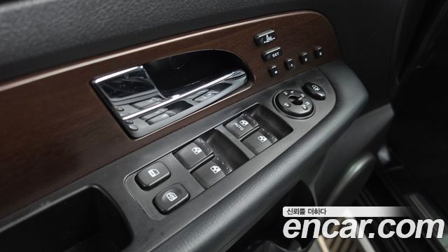 KG Mobility Rexton 2013 — photo 28