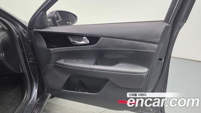 Kia K3 2022 — photo 14