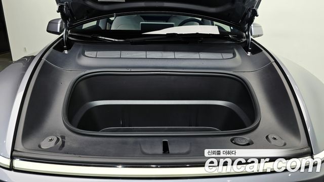 Tesla Model Y 2025 — photo 6