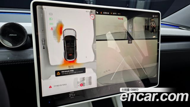 Tesla Model Y 2025 — photo 22