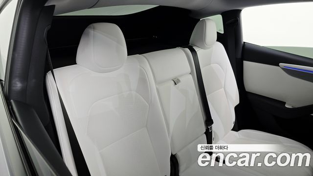 Tesla Model Y 2025 — photo 26
