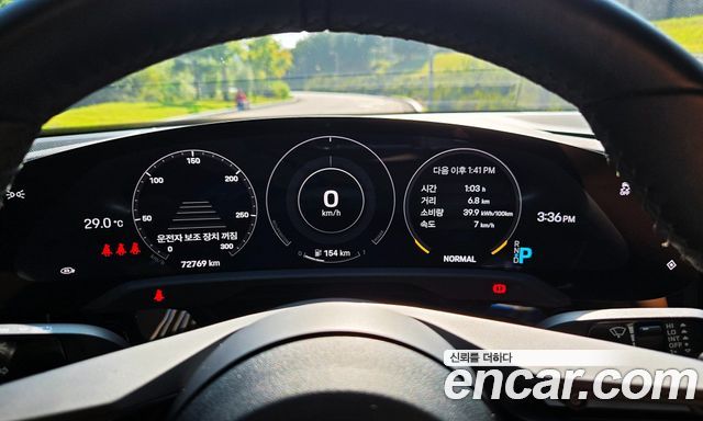 Porsche Taycan 2022 — photo 11