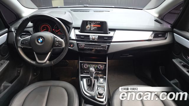 BMW 2-Series 2016 — photo 10
