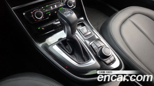 BMW 2-Series 2016 — photo 12
