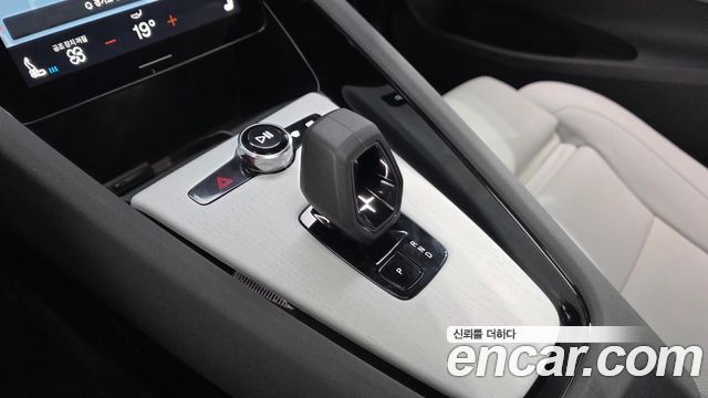 Polestar Polestar 2 2025 — photo 12