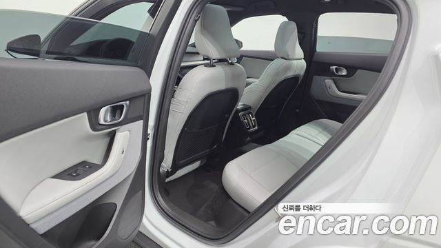 Polestar Polestar 2 2025 — photo 18