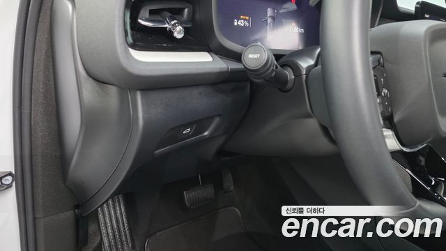 Polestar Polestar 2 2025 — photo 28