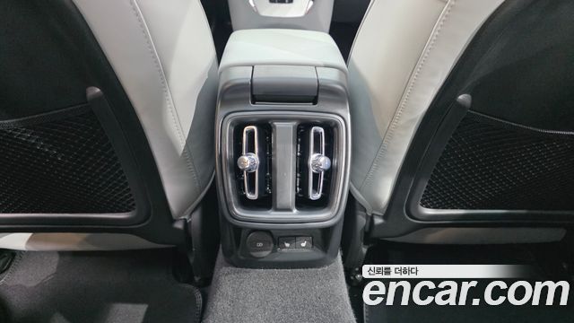 Polestar Polestar 2 2025 — photo 34